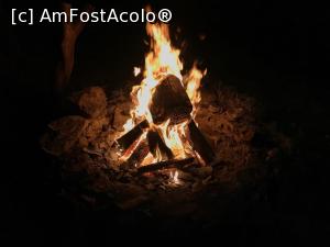 [P03] Foc de tabara » foto by A.T.
 - 
<span class="allrVoted glyphicon glyphicon-heart hidden" id="av944697"></span>
<a class="m-l-10 hidden" id="sv944697" onclick="voting_Foto_DelVot(,944697,6339)" role="button">șterge vot <span class="glyphicon glyphicon-remove"></span></a>
<a id="v9944697" class=" c-red"  onclick="voting_Foto_SetVot(944697)" role="button"><span class="glyphicon glyphicon-heart-empty"></span> <b>LIKE</b> = Votează poza</a> <img class="hidden"  id="f944697W9" src="/imagini/loader.gif" border="0" /><span class="AjErrMes hidden" id="e944697ErM"></span>
