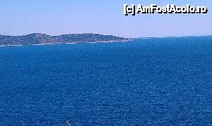 [P05] Albastrul marii Egee vazut de malul orasului Limenas-Thasos » foto by traian.leuca †
 - 
<span class="allrVoted glyphicon glyphicon-heart hidden" id="av394162"></span>
<a class="m-l-10 hidden" id="sv394162" onclick="voting_Foto_DelVot(,394162,6346)" role="button">șterge vot <span class="glyphicon glyphicon-remove"></span></a>
<a id="v9394162" class=" c-red"  onclick="voting_Foto_SetVot(394162)" role="button"><span class="glyphicon glyphicon-heart-empty"></span> <b>LIKE</b> = Votează poza</a> <img class="hidden"  id="f394162W9" src="/imagini/loader.gif" border="0" /><span class="AjErrMes hidden" id="e394162ErM"></span>