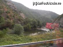 [P02] Parca seamana putin cu Valea oltului, nu? » foto by trandafir 1970*
 - 
<span class="allrVoted glyphicon glyphicon-heart hidden" id="av142237"></span>
<a class="m-l-10 hidden" id="sv142237" onclick="voting_Foto_DelVot(,142237,6346)" role="button">șterge vot <span class="glyphicon glyphicon-remove"></span></a>
<a id="v9142237" class=" c-red"  onclick="voting_Foto_SetVot(142237)" role="button"><span class="glyphicon glyphicon-heart-empty"></span> <b>LIKE</b> = Votează poza</a> <img class="hidden"  id="f142237W9" src="/imagini/loader.gif" border="0" /><span class="AjErrMes hidden" id="e142237ErM"></span>