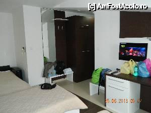 [P10] Camera la hotel Good Night (Nis)  » foto by atti_sz
 - 
<span class="allrVoted glyphicon glyphicon-heart hidden" id="av441303"></span>
<a class="m-l-10 hidden" id="sv441303" onclick="voting_Foto_DelVot(,441303,6346)" role="button">șterge vot <span class="glyphicon glyphicon-remove"></span></a>
<a id="v9441303" class=" c-red"  onclick="voting_Foto_SetVot(441303)" role="button"><span class="glyphicon glyphicon-heart-empty"></span> <b>LIKE</b> = Votează poza</a> <img class="hidden"  id="f441303W9" src="/imagini/loader.gif" border="0" /><span class="AjErrMes hidden" id="e441303ErM"></span>