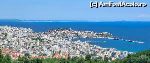 [P02] Kavala - vedere panoramică » foto by sosso
 - 
<span class="allrVoted glyphicon glyphicon-heart hidden" id="av526294"></span>
<a class="m-l-10 hidden" id="sv526294" onclick="voting_Foto_DelVot(,526294,6346)" role="button">șterge vot <span class="glyphicon glyphicon-remove"></span></a>
<a id="v9526294" class=" c-red"  onclick="voting_Foto_SetVot(526294)" role="button"><span class="glyphicon glyphicon-heart-empty"></span> <b>LIKE</b> = Votează poza</a> <img class="hidden"  id="f526294W9" src="/imagini/loader.gif" border="0" /><span class="AjErrMes hidden" id="e526294ErM"></span>