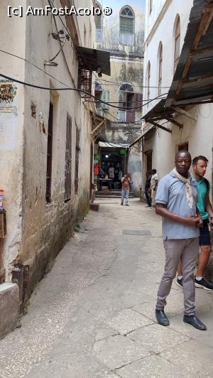 [P17] simpaticul nostru ghid » foto by robert
 - 
<span class="allrVoted glyphicon glyphicon-heart hidden" id="av1273245"></span>
<a class="m-l-10 hidden" id="sv1273245" onclick="voting_Foto_DelVot(,1273245,6379)" role="button">șterge vot <span class="glyphicon glyphicon-remove"></span></a>
<a id="v91273245" class=" c-red"  onclick="voting_Foto_SetVot(1273245)" role="button"><span class="glyphicon glyphicon-heart-empty"></span> <b>LIKE</b> = Votează poza</a> <img class="hidden"  id="f1273245W9" src="/imagini/loader.gif" border="0" /><span class="AjErrMes hidden" id="e1273245ErM"></span>