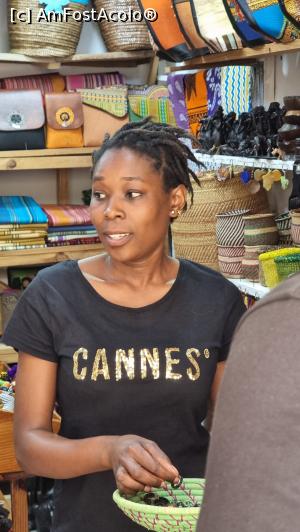 [P26] vânzătoare locală » foto by robert
 - 
<span class="allrVoted glyphicon glyphicon-heart hidden" id="av1273254"></span>
<a class="m-l-10 hidden" id="sv1273254" onclick="voting_Foto_DelVot(,1273254,6379)" role="button">șterge vot <span class="glyphicon glyphicon-remove"></span></a>
<a id="v91273254" class=" c-red"  onclick="voting_Foto_SetVot(1273254)" role="button"><span class="glyphicon glyphicon-heart-empty"></span> <b>LIKE</b> = Votează poza</a> <img class="hidden"  id="f1273254W9" src="/imagini/loader.gif" border="0" /><span class="AjErrMes hidden" id="e1273254ErM"></span>