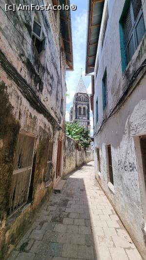 [P29] la pas prin Stone Town » foto by robert
 - 
<span class="allrVoted glyphicon glyphicon-heart hidden" id="av1273257"></span>
<a class="m-l-10 hidden" id="sv1273257" onclick="voting_Foto_DelVot(,1273257,6379)" role="button">șterge vot <span class="glyphicon glyphicon-remove"></span></a>
<a id="v91273257" class=" c-red"  onclick="voting_Foto_SetVot(1273257)" role="button"><span class="glyphicon glyphicon-heart-empty"></span> <b>LIKE</b> = Votează poza</a> <img class="hidden"  id="f1273257W9" src="/imagini/loader.gif" border="0" /><span class="AjErrMes hidden" id="e1273257ErM"></span>