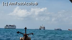 [P40] hopa oare trecem pe sub catamaran? » foto by robert
 - 
<span class="allrVoted glyphicon glyphicon-heart hidden" id="av1273268"></span>
<a class="m-l-10 hidden" id="sv1273268" onclick="voting_Foto_DelVot(,1273268,6379)" role="button">șterge vot <span class="glyphicon glyphicon-remove"></span></a>
<a id="v91273268" class=" c-red"  onclick="voting_Foto_SetVot(1273268)" role="button"><span class="glyphicon glyphicon-heart-empty"></span> <b>LIKE</b> = Votează poza</a> <img class="hidden"  id="f1273268W9" src="/imagini/loader.gif" border="0" /><span class="AjErrMes hidden" id="e1273268ErM"></span>