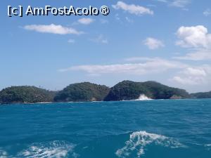 [P09] Insula Mindoro vazuta de pe ferry » foto by raduc30
 - 
<span class="allrVoted glyphicon glyphicon-heart hidden" id="av1507544"></span>
<a class="m-l-10 hidden" id="sv1507544" onclick="voting_Foto_DelVot(,1507544,6389)" role="button">șterge vot <span class="glyphicon glyphicon-remove"></span></a>
<a id="v91507544" class=" c-red"  onclick="voting_Foto_SetVot(1507544)" role="button"><span class="glyphicon glyphicon-heart-empty"></span> <b>LIKE</b> = Votează poza</a> <img class="hidden"  id="f1507544W9" src="/imagini/loader.gif" border="0" /><span class="AjErrMes hidden" id="e1507544ErM"></span>