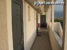 [P13] Hotel Thermopigi - coridorul din fata camerelor » foto by danoradea
 - 
<span class="allrVoted glyphicon glyphicon-heart hidden" id="av98791"></span>
<a class="m-l-10 hidden" id="sv98791" onclick="voting_Foto_DelVot(,98791,6436)" role="button">șterge vot <span class="glyphicon glyphicon-remove"></span></a>
<a id="v998791" class=" c-red"  onclick="voting_Foto_SetVot(98791)" role="button"><span class="glyphicon glyphicon-heart-empty"></span> <b>LIKE</b> = Votează poza</a> <img class="hidden"  id="f98791W9" src="/imagini/loader.gif" border="0" /><span class="AjErrMes hidden" id="e98791ErM"></span>
