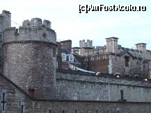 [P30] The Tower of London » foto by pisidiana
 - 
<span class="allrVoted glyphicon glyphicon-heart hidden" id="av99791"></span>
<a class="m-l-10 hidden" id="sv99791" onclick="voting_Foto_DelVot(,99791,6465)" role="button">șterge vot <span class="glyphicon glyphicon-remove"></span></a>
<a id="v999791" class=" c-red"  onclick="voting_Foto_SetVot(99791)" role="button"><span class="glyphicon glyphicon-heart-empty"></span> <b>LIKE</b> = Votează poza</a> <img class="hidden"  id="f99791W9" src="/imagini/loader.gif" border="0" /><span class="AjErrMes hidden" id="e99791ErM"></span>