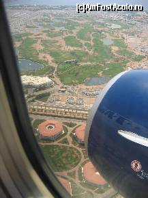 [P01] Vedere din avion inainte de aterizare - Am Prins hotelul nostru in fotografie - cladirile hexagonale de dedesubt » foto by Irina1974
 - 
<span class="allrVoted glyphicon glyphicon-heart hidden" id="av104922"></span>
<a class="m-l-10 hidden" id="sv104922" onclick="voting_Foto_DelVot(,104922,6617)" role="button">șterge vot <span class="glyphicon glyphicon-remove"></span></a>
<a id="v9104922" class=" c-red"  onclick="voting_Foto_SetVot(104922)" role="button"><span class="glyphicon glyphicon-heart-empty"></span> <b>LIKE</b> = Votează poza</a> <img class="hidden"  id="f104922W9" src="/imagini/loader.gif" border="0" /><span class="AjErrMes hidden" id="e104922ErM"></span>