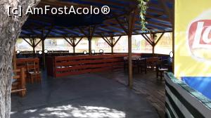 [P19] Restaurantul are și o terasă oarecum acoperită, însă am considerat că era curent acolo pentru copil, așa că am ales să mâncăm înăuntru.  » foto by Floryn81
 - 
<span class="allrVoted glyphicon glyphicon-heart hidden" id="av732547"></span>
<a class="m-l-10 hidden" id="sv732547" onclick="voting_Foto_DelVot(,732547,6669)" role="button">șterge vot <span class="glyphicon glyphicon-remove"></span></a>
<a id="v9732547" class=" c-red"  onclick="voting_Foto_SetVot(732547)" role="button"><span class="glyphicon glyphicon-heart-empty"></span> <b>LIKE</b> = Votează poza</a> <img class="hidden"  id="f732547W9" src="/imagini/loader.gif" border="0" /><span class="AjErrMes hidden" id="e732547ErM"></span>