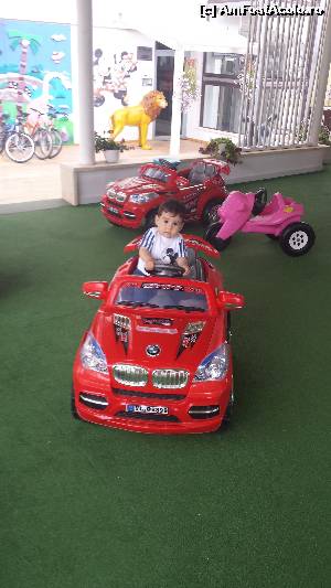 [P08] Locul de joaca, preferatul nostru!  :)  » foto by cris1982
 - 
<span class="allrVoted glyphicon glyphicon-heart hidden" id="av542989"></span>
<a class="m-l-10 hidden" id="sv542989" onclick="voting_Foto_DelVot(,542989,6673)" role="button">șterge vot <span class="glyphicon glyphicon-remove"></span></a>
<a id="v9542989" class=" c-red"  onclick="voting_Foto_SetVot(542989)" role="button"><span class="glyphicon glyphicon-heart-empty"></span> <b>LIKE</b> = Votează poza</a> <img class="hidden"  id="f542989W9" src="/imagini/loader.gif" border="0" /><span class="AjErrMes hidden" id="e542989ErM"></span>