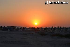 [P12] Rasarit de soare la Phoenicia. Din balcon nu se vedea momentul 0, asa ca l-am ratat un pic :)  » foto by DoreD
 - 
<span class="allrVoted glyphicon glyphicon-heart hidden" id="av373104"></span>
<a class="m-l-10 hidden" id="sv373104" onclick="voting_Foto_DelVot(,373104,6673)" role="button">șterge vot <span class="glyphicon glyphicon-remove"></span></a>
<a id="v9373104" class=" c-red"  onclick="voting_Foto_SetVot(373104)" role="button"><span class="glyphicon glyphicon-heart-empty"></span> <b>LIKE</b> = Votează poza</a> <img class="hidden"  id="f373104W9" src="/imagini/loader.gif" border="0" /><span class="AjErrMes hidden" id="e373104ErM"></span>