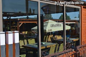 [P23] O scurta privire catre terasele-restaurant in drum spre plaja. Nu era inca ora mesei...  » foto by DoreD
 - 
<span class="allrVoted glyphicon glyphicon-heart hidden" id="av373115"></span>
<a class="m-l-10 hidden" id="sv373115" onclick="voting_Foto_DelVot(,373115,6673)" role="button">șterge vot <span class="glyphicon glyphicon-remove"></span></a>
<a id="v9373115" class=" c-red"  onclick="voting_Foto_SetVot(373115)" role="button"><span class="glyphicon glyphicon-heart-empty"></span> <b>LIKE</b> = Votează poza</a> <img class="hidden"  id="f373115W9" src="/imagini/loader.gif" border="0" /><span class="AjErrMes hidden" id="e373115ErM"></span>