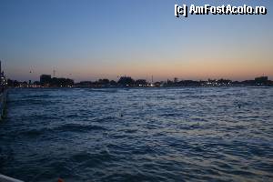 [P32] Mamaia seara, de pe faimoasa pasarela.  » foto by DoreD
 - 
<span class="allrVoted glyphicon glyphicon-heart hidden" id="av373129"></span>
<a class="m-l-10 hidden" id="sv373129" onclick="voting_Foto_DelVot(,373129,6673)" role="button">șterge vot <span class="glyphicon glyphicon-remove"></span></a>
<a id="v9373129" class=" c-red"  onclick="voting_Foto_SetVot(373129)" role="button"><span class="glyphicon glyphicon-heart-empty"></span> <b>LIKE</b> = Votează poza</a> <img class="hidden"  id="f373129W9" src="/imagini/loader.gif" border="0" /><span class="AjErrMes hidden" id="e373129ErM"></span>