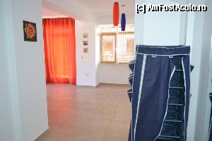 [P04] Imediat dupa intrarea in camera, vedere spre living. Foarte luminos, foarte curat, cel putin in cazul nostru.  » foto by DoreD
 - 
<span class="allrVoted glyphicon glyphicon-heart hidden" id="av373089"></span>
<a class="m-l-10 hidden" id="sv373089" onclick="voting_Foto_DelVot(,373089,6673)" role="button">șterge vot <span class="glyphicon glyphicon-remove"></span></a>
<a id="v9373089" class=" c-red"  onclick="voting_Foto_SetVot(373089)" role="button"><span class="glyphicon glyphicon-heart-empty"></span> <b>LIKE</b> = Votează poza</a> <img class="hidden"  id="f373089W9" src="/imagini/loader.gif" border="0" /><span class="AjErrMes hidden" id="e373089ErM"></span>