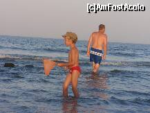 [P02] In cautarea...pestisorului de aur! » foto by sunflower
 - 
<span class="allrVoted glyphicon glyphicon-heart hidden" id="av287344"></span>
<a class="m-l-10 hidden" id="sv287344" onclick="voting_Foto_DelVot(,287344,6673)" role="button">șterge vot <span class="glyphicon glyphicon-remove"></span></a>
<a id="v9287344" class=" c-red"  onclick="voting_Foto_SetVot(287344)" role="button"><span class="glyphicon glyphicon-heart-empty"></span> <b>LIKE</b> = Votează poza</a> <img class="hidden"  id="f287344W9" src="/imagini/loader.gif" border="0" /><span class="AjErrMes hidden" id="e287344ErM"></span>