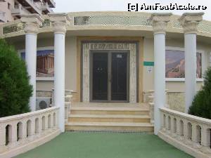 [P35] Teatrul din incinta resortului, vis-a-vis de recepție » foto by ariciu*
 - 
<span class="allrVoted glyphicon glyphicon-heart hidden" id="av552388"></span>
<a class="m-l-10 hidden" id="sv552388" onclick="voting_Foto_DelVot(,552388,6673)" role="button">șterge vot <span class="glyphicon glyphicon-remove"></span></a>
<a id="v9552388" class=" c-red"  onclick="voting_Foto_SetVot(552388)" role="button"><span class="glyphicon glyphicon-heart-empty"></span> <b>LIKE</b> = Votează poza</a> <img class="hidden"  id="f552388W9" src="/imagini/loader.gif" border="0" /><span class="AjErrMes hidden" id="e552388ErM"></span>