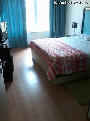[P05] Dormitorul cu patul mare, asa arata cand am intrat in apartament.  » foto by Adelina Lucica
 - 
<span class="allrVoted glyphicon glyphicon-heart hidden" id="av554576"></span>
<a class="m-l-10 hidden" id="sv554576" onclick="voting_Foto_DelVot(,554576,6673)" role="button">șterge vot <span class="glyphicon glyphicon-remove"></span></a>
<a id="v9554576" class=" c-red"  onclick="voting_Foto_SetVot(554576)" role="button"><span class="glyphicon glyphicon-heart-empty"></span> <b>LIKE</b> = Votează poza</a> <img class="hidden"  id="f554576W9" src="/imagini/loader.gif" border="0" /><span class="AjErrMes hidden" id="e554576ErM"></span>