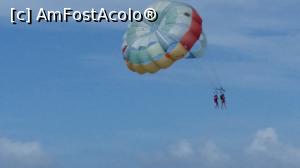 [P96] Alte două săptămâni în Paradis - parasailing » foto by nicole33
 - 
<span class="allrVoted glyphicon glyphicon-heart hidden" id="av1044999"></span>
<a class="m-l-10 hidden" id="sv1044999" onclick="voting_Foto_DelVot(,1044999,6729)" role="button">șterge vot <span class="glyphicon glyphicon-remove"></span></a>
<a id="v91044999" class=" c-red"  onclick="voting_Foto_SetVot(1044999)" role="button"><span class="glyphicon glyphicon-heart-empty"></span> <b>LIKE</b> = Votează poza</a> <img class="hidden"  id="f1044999W9" src="/imagini/loader.gif" border="0" /><span class="AjErrMes hidden" id="e1044999ErM"></span>