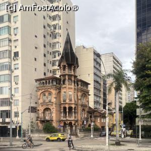 [P74] Prin Rio în trafic,clădire interesantă printre blocuri » foto by AZE
 - 
<span class="allrVoted glyphicon glyphicon-heart hidden" id="av1525203"></span>
<a class="m-l-10 hidden" id="sv1525203" onclick="voting_Foto_DelVot(,1525203,6730)" role="button">șterge vot <span class="glyphicon glyphicon-remove"></span></a>
<a id="v91525203" class=" c-red"  onclick="voting_Foto_SetVot(1525203)" role="button"><span class="glyphicon glyphicon-heart-empty"></span> <b>LIKE</b> = Votează poza</a> <img class="hidden"  id="f1525203W9" src="/imagini/loader.gif" border="0" /><span class="AjErrMes hidden" id="e1525203ErM"></span>