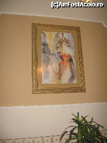 [P05] Casa Veronica: holul principal, parter, cu detaliu, tablou... » foto by ANAMA
 - 
<span class="allrVoted glyphicon glyphicon-heart hidden" id="av176192"></span>
<a class="m-l-10 hidden" id="sv176192" onclick="voting_Foto_DelVot(,176192,6774)" role="button">șterge vot <span class="glyphicon glyphicon-remove"></span></a>
<a id="v9176192" class=" c-red"  onclick="voting_Foto_SetVot(176192)" role="button"><span class="glyphicon glyphicon-heart-empty"></span> <b>LIKE</b> = Votează poza</a> <img class="hidden"  id="f176192W9" src="/imagini/loader.gif" border="0" /><span class="AjErrMes hidden" id="e176192ErM"></span>