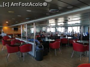 [P10] Interior ferry-boat.  » foto by Aurici
 - 
<span class="allrVoted glyphicon glyphicon-heart hidden" id="av1082110"></span>
<a class="m-l-10 hidden" id="sv1082110" onclick="voting_Foto_DelVot(,1082110,6801)" role="button">șterge vot <span class="glyphicon glyphicon-remove"></span></a>
<a id="v91082110" class=" c-red"  onclick="voting_Foto_SetVot(1082110)" role="button"><span class="glyphicon glyphicon-heart-empty"></span> <b>LIKE</b> = Votează poza</a> <img class="hidden"  id="f1082110W9" src="/imagini/loader.gif" border="0" /><span class="AjErrMes hidden" id="e1082110ErM"></span>