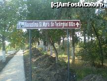 [P02] Este FOARTE clar mai sunt 800 de metrii şi ajungeţi la Mânăstirea Sfânta Maria din Techirghiol » foto by RobertCodescu
 - 
<span class="allrVoted glyphicon glyphicon-heart hidden" id="av247843"></span>
<a class="m-l-10 hidden" id="sv247843" onclick="voting_Foto_DelVot(,247843,6826)" role="button">șterge vot <span class="glyphicon glyphicon-remove"></span></a>
<a id="v9247843" class=" c-red"  onclick="voting_Foto_SetVot(247843)" role="button"><span class="glyphicon glyphicon-heart-empty"></span> <b>LIKE</b> = Votează poza</a> <img class="hidden"  id="f247843W9" src="/imagini/loader.gif" border="0" /><span class="AjErrMes hidden" id="e247843ErM"></span>