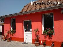 [P12] receptia unde statea in permanenta cineva(poarta si usa de la intrarea in pensiune aveau senzori care anuntau orice miscare) » foto by ms65
 - 
<span class="allrVoted glyphicon glyphicon-heart hidden" id="av112440"></span>
<a class="m-l-10 hidden" id="sv112440" onclick="voting_Foto_DelVot(,112440,6844)" role="button">șterge vot <span class="glyphicon glyphicon-remove"></span></a>
<a id="v9112440" class=" c-red"  onclick="voting_Foto_SetVot(112440)" role="button"><span class="glyphicon glyphicon-heart-empty"></span> <b>LIKE</b> = Votează poza</a> <img class="hidden"  id="f112440W9" src="/imagini/loader.gif" border="0" /><span class="AjErrMes hidden" id="e112440ErM"></span>