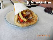 [P18] Gyros sau saorma: savuroasa, cu de toate pentru toti! » foto by trandafir 1970*
 - 
<span class="allrVoted glyphicon glyphicon-heart hidden" id="av148076"></span>
<a class="m-l-10 hidden" id="sv148076" onclick="voting_Foto_DelVot(,148076,6854)" role="button">șterge vot <span class="glyphicon glyphicon-remove"></span></a>
<a id="v9148076" class=" c-red"  onclick="voting_Foto_SetVot(148076)" role="button"><span class="glyphicon glyphicon-heart-empty"></span> <b>LIKE</b> = Votează poza</a> <img class="hidden"  id="f148076W9" src="/imagini/loader.gif" border="0" /><span class="AjErrMes hidden" id="e148076ErM"></span>