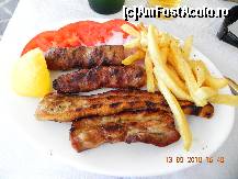 [P19] Mix grill, cu celebri 'mititei' grecesti, buni, se topeau in gura... » foto by trandafir 1970*
 - 
<span class="allrVoted glyphicon glyphicon-heart hidden" id="av148078"></span>
<a class="m-l-10 hidden" id="sv148078" onclick="voting_Foto_DelVot(,148078,6854)" role="button">șterge vot <span class="glyphicon glyphicon-remove"></span></a>
<a id="v9148078" class=" c-red"  onclick="voting_Foto_SetVot(148078)" role="button"><span class="glyphicon glyphicon-heart-empty"></span> <b>LIKE</b> = Votează poza</a> <img class="hidden"  id="f148078W9" src="/imagini/loader.gif" border="0" /><span class="AjErrMes hidden" id="e148078ErM"></span>