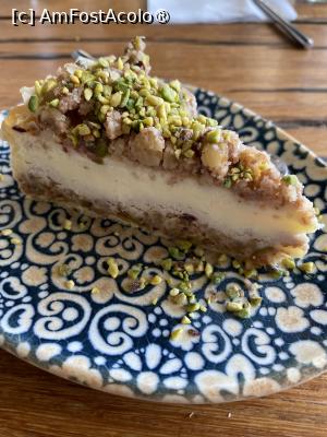 [P11] Restaurant Nazzar. Cheesecake baklava. » foto by Floria
 - 
<span class="allrVoted glyphicon glyphicon-heart hidden" id="av1520974"></span>
<a class="m-l-10 hidden" id="sv1520974" onclick="voting_Foto_DelVot(,1520974,6877)" role="button">șterge vot <span class="glyphicon glyphicon-remove"></span></a>
<a id="v91520974" class=" c-red"  onclick="voting_Foto_SetVot(1520974)" role="button"><span class="glyphicon glyphicon-heart-empty"></span> <b>LIKE</b> = Votează poza</a> <img class="hidden"  id="f1520974W9" src="/imagini/loader.gif" border="0" /><span class="AjErrMes hidden" id="e1520974ErM"></span>
