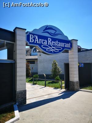 [P03] B' Arca Restaurant; intrarea » foto by crismis
 - 
<span class="allrVoted glyphicon glyphicon-heart hidden" id="av1138425"></span>
<a class="m-l-10 hidden" id="sv1138425" onclick="voting_Foto_DelVot(,1138425,6877)" role="button">șterge vot <span class="glyphicon glyphicon-remove"></span></a>
<a id="v91138425" class=" c-red"  onclick="voting_Foto_SetVot(1138425)" role="button"><span class="glyphicon glyphicon-heart-empty"></span> <b>LIKE</b> = Votează poza</a> <img class="hidden"  id="f1138425W9" src="/imagini/loader.gif" border="0" /><span class="AjErrMes hidden" id="e1138425ErM"></span>