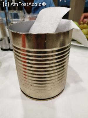 [P05] Suportul de servetele de la masa/mese. » foto by Ligia06
 - 
<span class="allrVoted glyphicon glyphicon-heart hidden" id="av1252860"></span>
<a class="m-l-10 hidden" id="sv1252860" onclick="voting_Foto_DelVot(,1252860,6880)" role="button">șterge vot <span class="glyphicon glyphicon-remove"></span></a>
<a id="v91252860" class=" c-red"  onclick="voting_Foto_SetVot(1252860)" role="button"><span class="glyphicon glyphicon-heart-empty"></span> <b>LIKE</b> = Votează poza</a> <img class="hidden"  id="f1252860W9" src="/imagini/loader.gif" border="0" /><span class="AjErrMes hidden" id="e1252860ErM"></span>