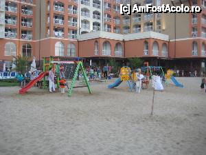 [P21] Loc de joacă - Sol Luna Bay Resort.  » foto by Krisko
 - 
<span class="allrVoted glyphicon glyphicon-heart hidden" id="av433961"></span>
<a class="m-l-10 hidden" id="sv433961" onclick="voting_Foto_DelVot(,433961,6887)" role="button">șterge vot <span class="glyphicon glyphicon-remove"></span></a>
<a id="v9433961" class=" c-red"  onclick="voting_Foto_SetVot(433961)" role="button"><span class="glyphicon glyphicon-heart-empty"></span> <b>LIKE</b> = Votează poza</a> <img class="hidden"  id="f433961W9" src="/imagini/loader.gif" border="0" /><span class="AjErrMes hidden" id="e433961ErM"></span>