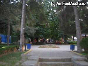 [P34] Centrul orașului - un mic parc.  » foto by Krisko
 - 
<span class="allrVoted glyphicon glyphicon-heart hidden" id="av433974"></span>
<a class="m-l-10 hidden" id="sv433974" onclick="voting_Foto_DelVot(,433974,6887)" role="button">șterge vot <span class="glyphicon glyphicon-remove"></span></a>
<a id="v9433974" class=" c-red"  onclick="voting_Foto_SetVot(433974)" role="button"><span class="glyphicon glyphicon-heart-empty"></span> <b>LIKE</b> = Votează poza</a> <img class="hidden"  id="f433974W9" src="/imagini/loader.gif" border="0" /><span class="AjErrMes hidden" id="e433974ErM"></span>