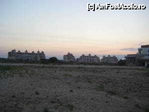 [P66] Sunrise All Suites Resort vazut de pe plajă.  » foto by Krisko
 - 
<span class="allrVoted glyphicon glyphicon-heart hidden" id="av434006"></span>
<a class="m-l-10 hidden" id="sv434006" onclick="voting_Foto_DelVot(,434006,6887)" role="button">șterge vot <span class="glyphicon glyphicon-remove"></span></a>
<a id="v9434006" class=" c-red"  onclick="voting_Foto_SetVot(434006)" role="button"><span class="glyphicon glyphicon-heart-empty"></span> <b>LIKE</b> = Votează poza</a> <img class="hidden"  id="f434006W9" src="/imagini/loader.gif" border="0" /><span class="AjErrMes hidden" id="e434006ErM"></span>