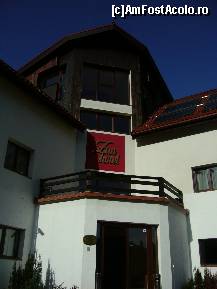 [P02] Statiunea Voineasa - Hotelul Zan la al carui restaurant 'Floare de Colt' am mancat » foto by magdalena
 - 
<span class="allrVoted glyphicon glyphicon-heart hidden" id="av164767"></span>
<a class="m-l-10 hidden" id="sv164767" onclick="voting_Foto_DelVot(,164767,6899)" role="button">șterge vot <span class="glyphicon glyphicon-remove"></span></a>
<a id="v9164767" class=" c-red"  onclick="voting_Foto_SetVot(164767)" role="button"><span class="glyphicon glyphicon-heart-empty"></span> <b>LIKE</b> = Votează poza</a> <img class="hidden"  id="f164767W9" src="/imagini/loader.gif" border="0" /><span class="AjErrMes hidden" id="e164767ErM"></span>