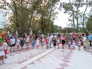 [P19] Activitatile de seara pentru copii, cu muzica si dans.  » foto by Iliescui
 - 
<span class="allrVoted glyphicon glyphicon-heart hidden" id="av604562"></span>
<a class="m-l-10 hidden" id="sv604562" onclick="voting_Foto_DelVot(,604562,6960)" role="button">șterge vot <span class="glyphicon glyphicon-remove"></span></a>
<a id="v9604562" class=" c-red"  onclick="voting_Foto_SetVot(604562)" role="button"><span class="glyphicon glyphicon-heart-empty"></span> <b>LIKE</b> = Votează poza</a> <img class="hidden"  id="f604562W9" src="/imagini/loader.gif" border="0" /><span class="AjErrMes hidden" id="e604562ErM"></span>