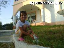 [P01] Scumpa mea comoara in fata vilei. » foto by ramo207
 - 
<span class="allrVoted glyphicon glyphicon-heart hidden" id="av253079"></span>
<a class="m-l-10 hidden" id="sv253079" onclick="voting_Foto_DelVot(,253079,6990)" role="button">șterge vot <span class="glyphicon glyphicon-remove"></span></a>
<a id="v9253079" class=" c-red"  onclick="voting_Foto_SetVot(253079)" role="button"><span class="glyphicon glyphicon-heart-empty"></span> <b>LIKE</b> = Votează poza</a> <img class="hidden"  id="f253079W9" src="/imagini/loader.gif" border="0" /><span class="AjErrMes hidden" id="e253079ErM"></span>