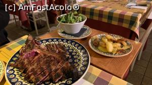 [P10] La Bistecca, antricotul soțului. » foto by Aurici
 - 
<span class="allrVoted glyphicon glyphicon-heart hidden" id="av1296939"></span>
<a class="m-l-10 hidden" id="sv1296939" onclick="voting_Foto_DelVot(,1296939,7001)" role="button">șterge vot <span class="glyphicon glyphicon-remove"></span></a>
<a id="v91296939" class=" c-red"  onclick="voting_Foto_SetVot(1296939)" role="button"><span class="glyphicon glyphicon-heart-empty"></span> <b>LIKE</b> = Votează poza</a> <img class="hidden"  id="f1296939W9" src="/imagini/loader.gif" border="0" /><span class="AjErrMes hidden" id="e1296939ErM"></span>