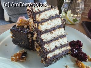 [P11] Restaurant Zarif (tort de biscuiți) » foto by crismis
 - 
<span class="allrVoted glyphicon glyphicon-heart hidden" id="av1527054"></span>
<a class="m-l-10 hidden" id="sv1527054" onclick="voting_Foto_DelVot(,1527054,7051)" role="button">șterge vot <span class="glyphicon glyphicon-remove"></span></a>
<a id="v91527054" class=" c-red"  onclick="voting_Foto_SetVot(1527054)" role="button"><span class="glyphicon glyphicon-heart-empty"></span> <b>LIKE</b> = Votează poza</a> <img class="hidden"  id="f1527054W9" src="/imagini/loader.gif" border="0" /><span class="AjErrMes hidden" id="e1527054ErM"></span>