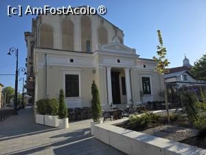 [P13] Restaurant Zarif (cu terasă) » foto by crismis
 - 
<span class="allrVoted glyphicon glyphicon-heart hidden" id="av1527056"></span>
<a class="m-l-10 hidden" id="sv1527056" onclick="voting_Foto_DelVot(,1527056,7051)" role="button">șterge vot <span class="glyphicon glyphicon-remove"></span></a>
<a id="v91527056" class=" c-red"  onclick="voting_Foto_SetVot(1527056)" role="button"><span class="glyphicon glyphicon-heart-empty"></span> <b>LIKE</b> = Votează poza</a> <img class="hidden"  id="f1527056W9" src="/imagini/loader.gif" border="0" /><span class="AjErrMes hidden" id="e1527056ErM"></span>