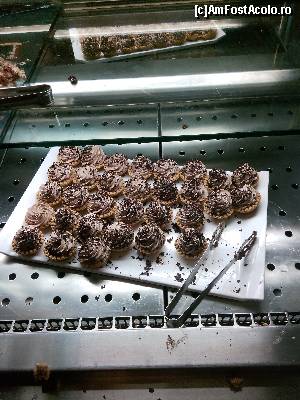 [P03] Prajiturele » foto by iancualin
 - 
<span class="allrVoted glyphicon glyphicon-heart hidden" id="av655070"></span>
<a class="m-l-10 hidden" id="sv655070" onclick="voting_Foto_DelVot(,655070,7064)" role="button">șterge vot <span class="glyphicon glyphicon-remove"></span></a>
<a id="v9655070" class=" c-red"  onclick="voting_Foto_SetVot(655070)" role="button"><span class="glyphicon glyphicon-heart-empty"></span> <b>LIKE</b> = Votează poza</a> <img class="hidden"  id="f655070W9" src="/imagini/loader.gif" border="0" /><span class="AjErrMes hidden" id="e655070ErM"></span>