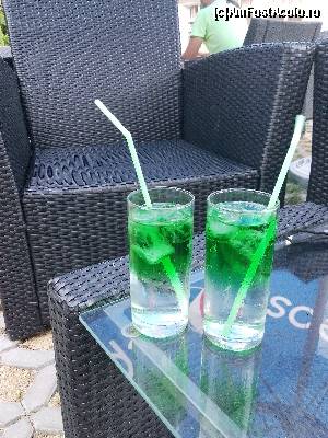 [P07] Sprite+lichior de menta » foto by iancualin
 - 
<span class="allrVoted glyphicon glyphicon-heart hidden" id="av655074"></span>
<a class="m-l-10 hidden" id="sv655074" onclick="voting_Foto_DelVot(,655074,7064)" role="button">șterge vot <span class="glyphicon glyphicon-remove"></span></a>
<a id="v9655074" class=" c-red"  onclick="voting_Foto_SetVot(655074)" role="button"><span class="glyphicon glyphicon-heart-empty"></span> <b>LIKE</b> = Votează poza</a> <img class="hidden"  id="f655074W9" src="/imagini/loader.gif" border="0" /><span class="AjErrMes hidden" id="e655074ErM"></span>