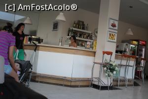 [P09] lobby - bar » foto by DanaSandu
 - 
<span class="allrVoted glyphicon glyphicon-heart hidden" id="av864733"></span>
<a class="m-l-10 hidden" id="sv864733" onclick="voting_Foto_DelVot(,864733,7064)" role="button">șterge vot <span class="glyphicon glyphicon-remove"></span></a>
<a id="v9864733" class=" c-red"  onclick="voting_Foto_SetVot(864733)" role="button"><span class="glyphicon glyphicon-heart-empty"></span> <b>LIKE</b> = Votează poza</a> <img class="hidden"  id="f864733W9" src="/imagini/loader.gif" border="0" /><span class="AjErrMes hidden" id="e864733ErM"></span>
