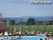 [P18] Terenul de fotbal si leagane pentru copii aflate langa piscina » foto by ionescunic
 - 
<span class="allrVoted glyphicon glyphicon-heart hidden" id="av127912"></span>
<a class="m-l-10 hidden" id="sv127912" onclick="voting_Foto_DelVot(,127912,7110)" role="button">șterge vot <span class="glyphicon glyphicon-remove"></span></a>
<a id="v9127912" class=" c-red"  onclick="voting_Foto_SetVot(127912)" role="button"><span class="glyphicon glyphicon-heart-empty"></span> <b>LIKE</b> = Votează poza</a> <img class="hidden"  id="f127912W9" src="/imagini/loader.gif" border="0" /><span class="AjErrMes hidden" id="e127912ErM"></span>