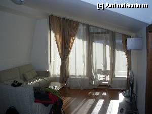 [P03] Sufrageria. Si canapeaua si fotoliul sunt extensibile » foto by fanespoitorul
 - 
<span class="allrVoted glyphicon glyphicon-heart hidden" id="av394184"></span>
<a class="m-l-10 hidden" id="sv394184" onclick="voting_Foto_DelVot(,394184,7110)" role="button">șterge vot <span class="glyphicon glyphicon-remove"></span></a>
<a id="v9394184" class=" c-red"  onclick="voting_Foto_SetVot(394184)" role="button"><span class="glyphicon glyphicon-heart-empty"></span> <b>LIKE</b> = Votează poza</a> <img class="hidden"  id="f394184W9" src="/imagini/loader.gif" border="0" /><span class="AjErrMes hidden" id="e394184ErM"></span>
