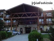 [P12] Un hotel situat central Strajite » foto by ionescunic
 - 
<span class="allrVoted glyphicon glyphicon-heart hidden" id="av146924"></span>
<a class="m-l-10 hidden" id="sv146924" onclick="voting_Foto_DelVot(,146924,7111)" role="button">șterge vot <span class="glyphicon glyphicon-remove"></span></a>
<a id="v9146924" class=" c-red"  onclick="voting_Foto_SetVot(146924)" role="button"><span class="glyphicon glyphicon-heart-empty"></span> <b>LIKE</b> = Votează poza</a> <img class="hidden"  id="f146924W9" src="/imagini/loader.gif" border="0" /><span class="AjErrMes hidden" id="e146924ErM"></span>