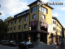 [P22] Un hotel cu nota mare pe bookong dar aflat usor mai departe de telecabina » foto by ionescunic
 - 
<span class="allrVoted glyphicon glyphicon-heart hidden" id="av146948"></span>
<a class="m-l-10 hidden" id="sv146948" onclick="voting_Foto_DelVot(,146948,7111)" role="button">șterge vot <span class="glyphicon glyphicon-remove"></span></a>
<a id="v9146948" class=" c-red"  onclick="voting_Foto_SetVot(146948)" role="button"><span class="glyphicon glyphicon-heart-empty"></span> <b>LIKE</b> = Votează poza</a> <img class="hidden"  id="f146948W9" src="/imagini/loader.gif" border="0" /><span class="AjErrMes hidden" id="e146948ErM"></span>