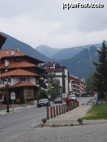 [P05] Straduta din Bansko din apropiere de telecabina » foto by ionescunic
 - 
<span class="allrVoted glyphicon glyphicon-heart hidden" id="av146908"></span>
<a class="m-l-10 hidden" id="sv146908" onclick="voting_Foto_DelVot(,146908,7111)" role="button">șterge vot <span class="glyphicon glyphicon-remove"></span></a>
<a id="v9146908" class=" c-red"  onclick="voting_Foto_SetVot(146908)" role="button"><span class="glyphicon glyphicon-heart-empty"></span> <b>LIKE</b> = Votează poza</a> <img class="hidden"  id="f146908W9" src="/imagini/loader.gif" border="0" /><span class="AjErrMes hidden" id="e146908ErM"></span>